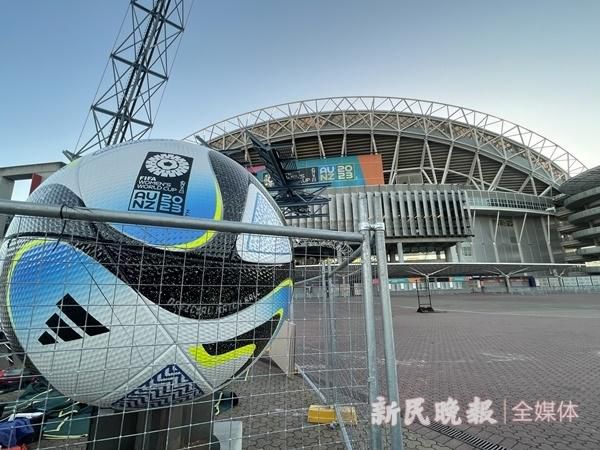 莱万近期的数据相较于赛季初有所下滑，对此Fran Garrido说道：“并不是莱万的表现下滑，而是巴萨的表现下滑。
